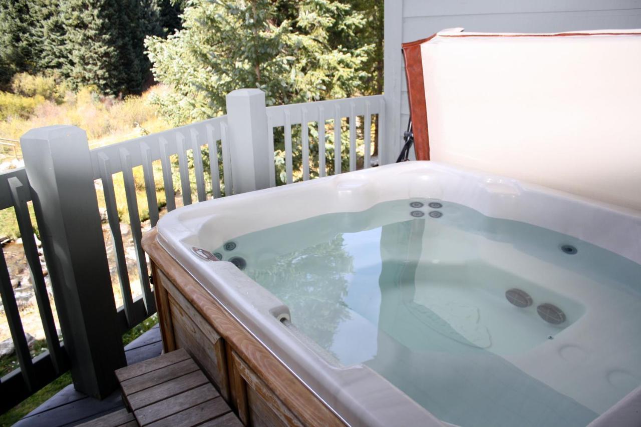 Pinecreek #I - 4 Bedroom - Private Hot Tub - Close To Town - Shuttle To Slopes Breckenridge Eksteriør billede